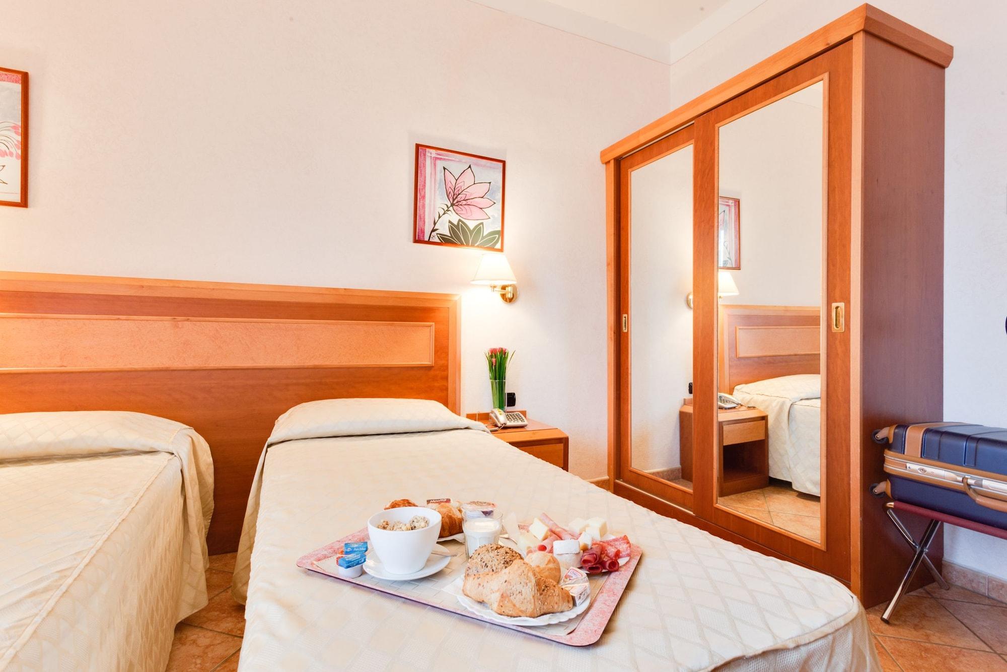 Hotel Mia Cara Firenze Bagian luar foto