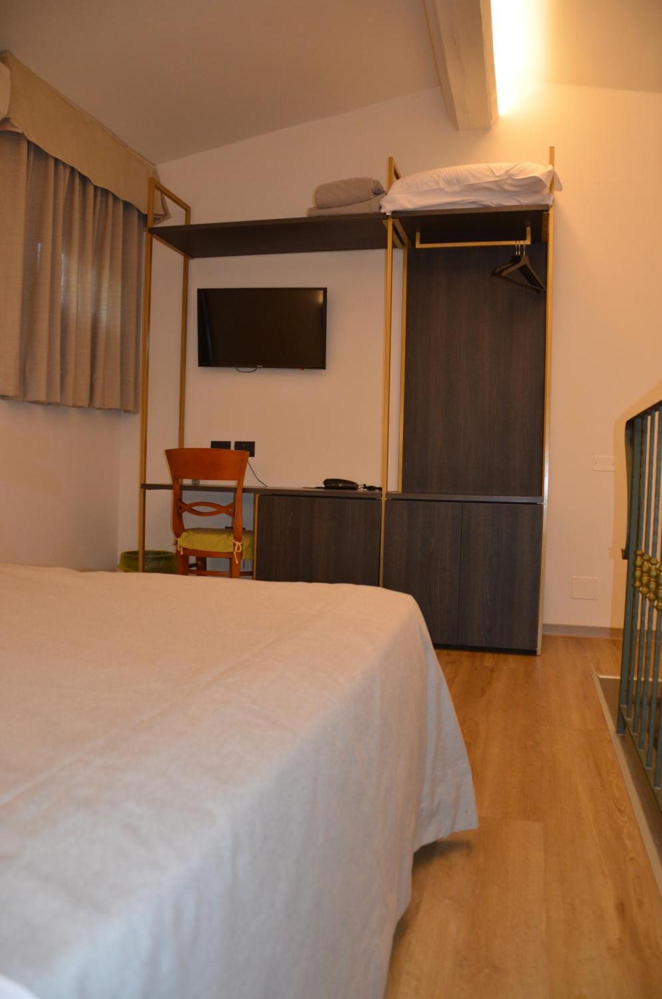Hotel Mia Cara Firenze Bagian luar foto