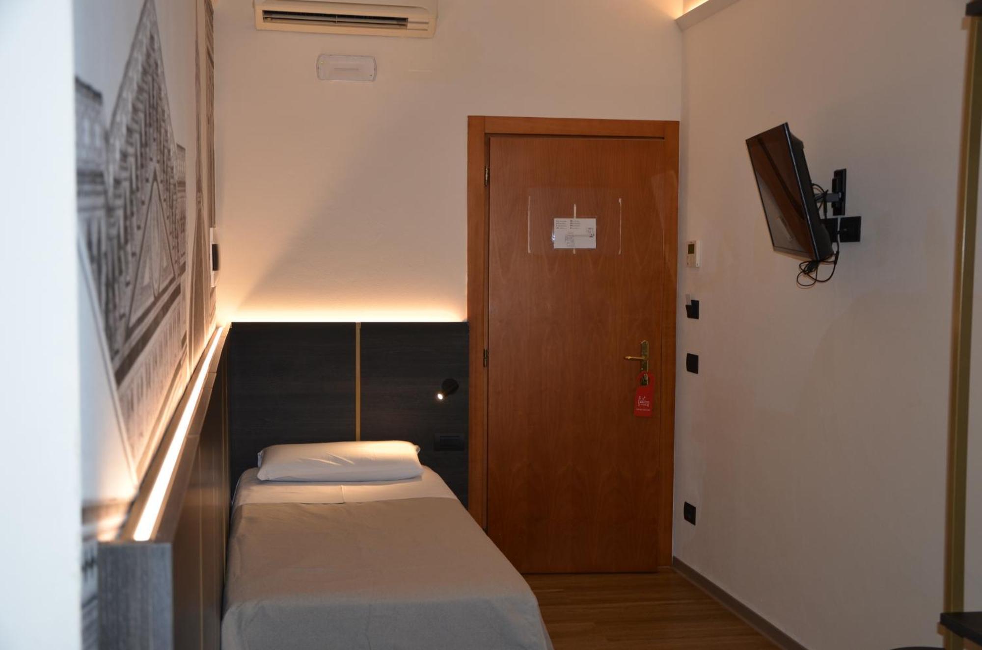 Hotel Mia Cara Firenze Bagian luar foto