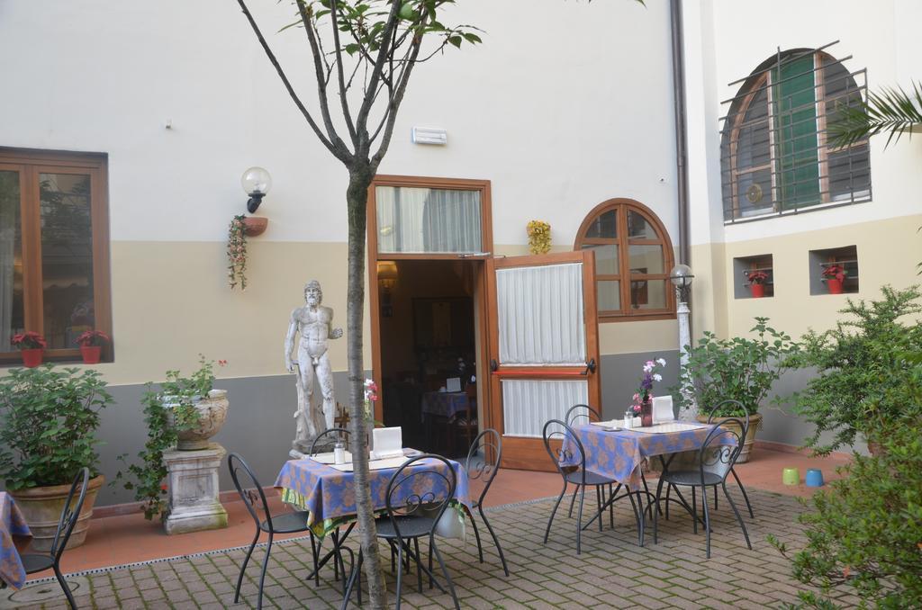 Hotel Mia Cara Firenze Bagian luar foto